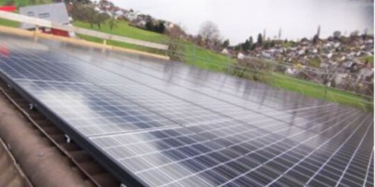 Photovoltaikanlage 40 kWp Stalldach Ennetbürgen